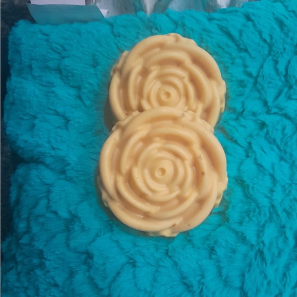 Organic Turmeric & honey face soap - Picture 1 of 1